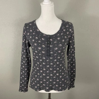 Lucky Brand Ribbed Knit Henley Top Size XS Gray Floral Cottagecore Ditsy Shirt - Image 1 of 4