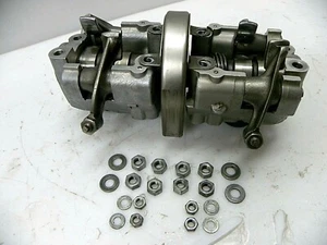 Yamaha TX750 TX 750 árbol de levas culata portador de leva basculante caja de brazo #110 - Imagen 1 de 12