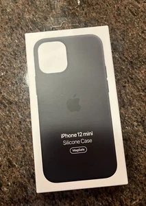 Apple Silicone Case with MagSafe for iPhone 12 Mini - BLACK - NEW SEAL - Photo 1 sur 4