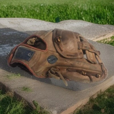 VTG Spaulding Baseball Glove Right-hand Thrower RHT Dave Kingman 42-5307 - Image 1 of 4