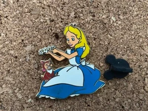 G16(04) PIN 'S DISNEY MOVIE CHARACTER ALICE IN WONDERLAND PARIS RARE - Picture 1 of 1