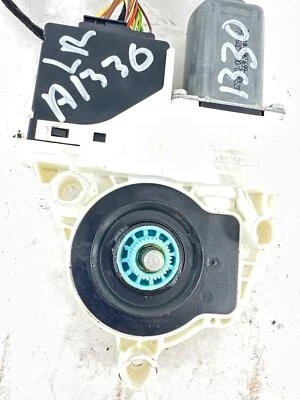 Power Window Motor VW CC Left 09 10 11 12 13 14 15 16 17 - Image 1 of 4