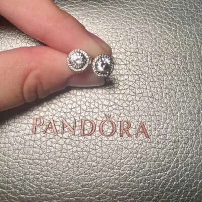 *BRAND NEW* Genuine Pandora Silver Classic Elegance Stud CZ Earrings 296272CZ - Image 1 of 4