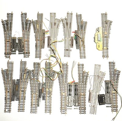 LOT OF 15 Mixed Brands ATLAS NICKLE/SILVER SWITCH TURNOUTS CODE 83 HO RT/LFT - Image 1 of 4