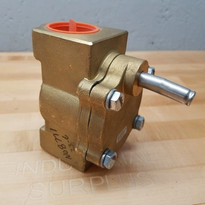 Emerson 222CB1-1/2B1-1/2B Industrial Solenoid Valve, 1-1/2" - NEW - Image 1 of 4