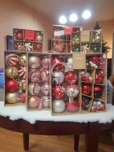 Luxus Disney Christbaumkugeln Sammlung - Mickey & Minnie Baumschmuck Set - Bild 1 von 55