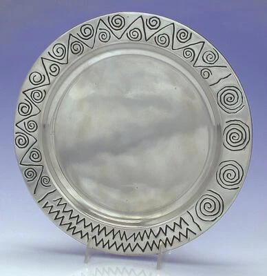 Bandeja redonda mediana Wilton Armetale ® EE. UU. Reggae 12-1/4" ~ Usada en Excelente Condición Foto 1 de 4