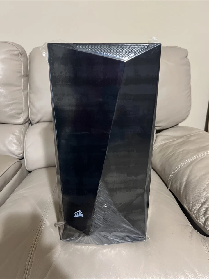 Corsair CC-9011166-WW Mid-Tower ATX Gaming Case - Black - Image 1 of 3