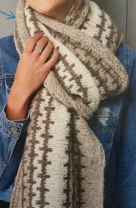 Ladies Scarf Knitting Pattern Chunky - Picture 1 of 1
