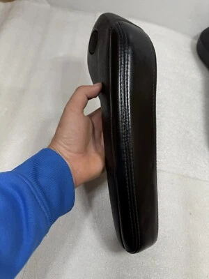 Chrysler Town & Country Driver 2011-2016 reposabrazos reposabrazos cuero negro Foto 1 de 4