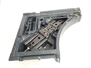 Lexus RX350 2013 maletero trasero neumático de repuesto caja de herramientas de emergencia cubo de almacenamiento juego de gatos - Imagen 1 de 5