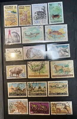 206 world stamps - Animals, Birds, Fish & Shells from 47 Countries In Stock Book - Image 1 of 4