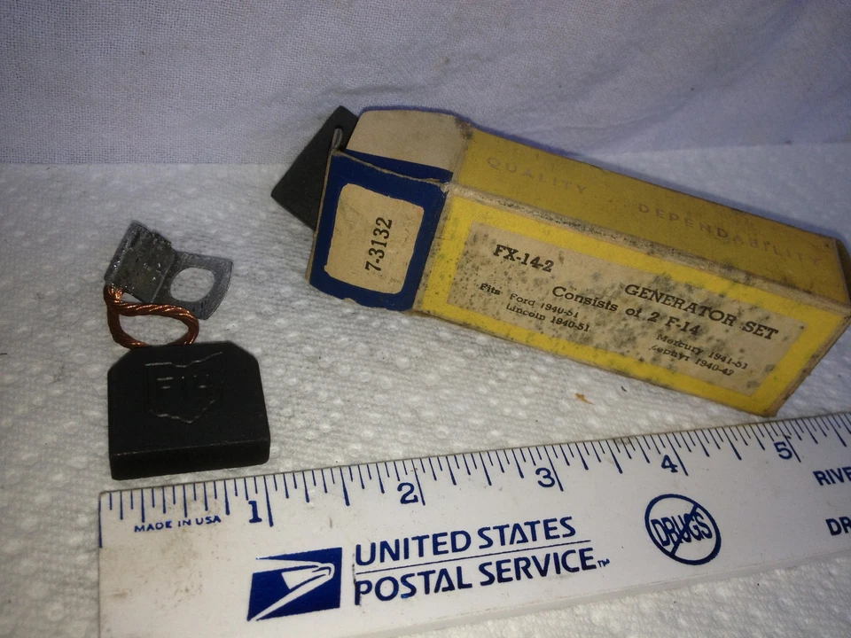 Ford, Lincoln, Mercury, Zephyr; cepillo generador.   Artículo: 2620 Foto 1 de 1
