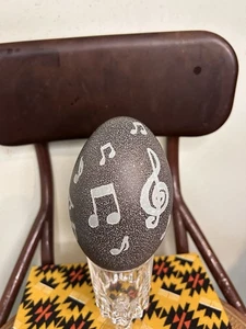 Handmade Signed Carved Musical Notes On Emu Empty Shell Art Music - Picture 1 of 9