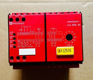TELEMECANIQUE XPS-AT XPSAT5110 Safety Relay - Picture 1 of 7