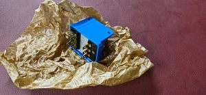 Aston Martin DB5, DB6, DBS, DBSV8, &Early AMV8, Two level signalling relay - Picture 1 of 3