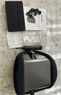 Soporte trasero contorno ROHO AGILITY CARBON para silla de ruedas Foto 1 de 3