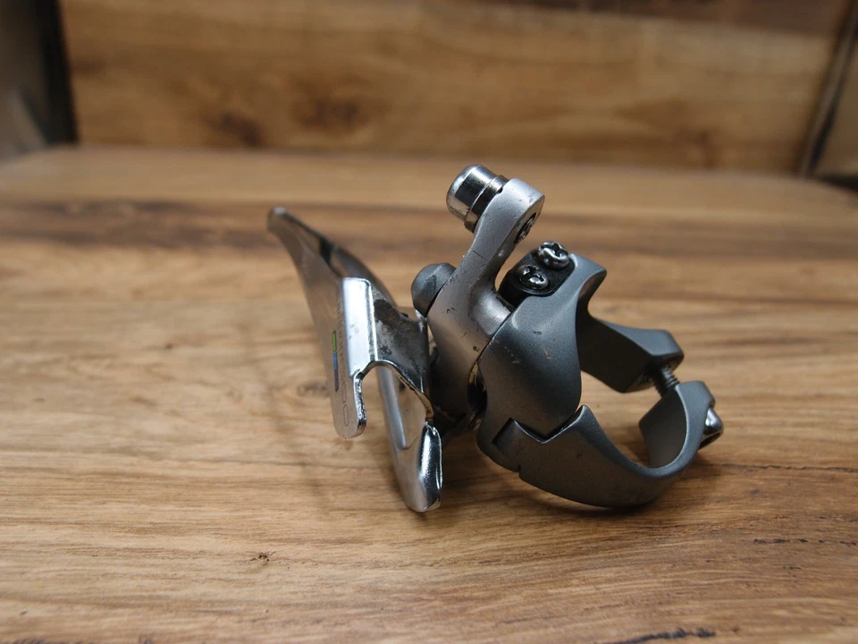 1987 front derailleur Shimano 600 FD-6400  VIA Japan 28.6 mm bottom pull - Image 1 of 4