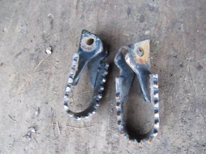 1997 yamaha yz125 foot pegs left right peg - Picture 1 of 1