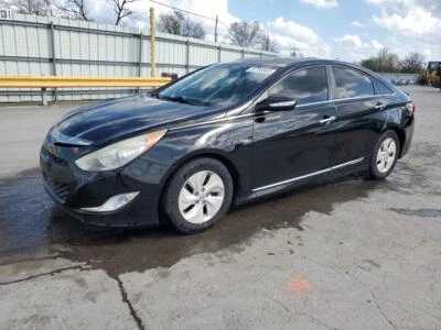 Used Washer Fluid Reservoir fits: 2013 Hyundai Sonata  Grade A - Image 1 of 4