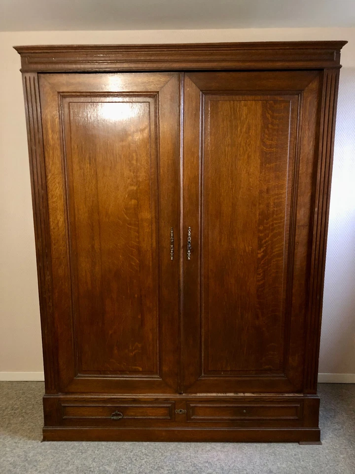 Grande Armoire style Louis Philippe époque 19 eme siècle en chene massif - Photo 1/4