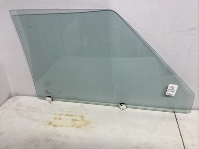 Puerta del conductor cristal nuevo 1980 1981 1982 1983 1984 1985 1986 camioneta Nissan 720 Foto 1 de 4