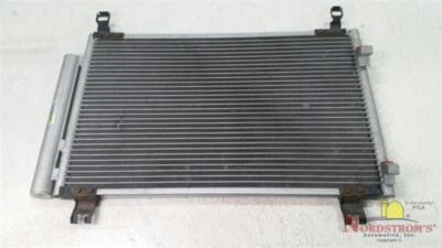 Toyota Yaris 2010 condensador de aire acondicionado Foto 1 de 4