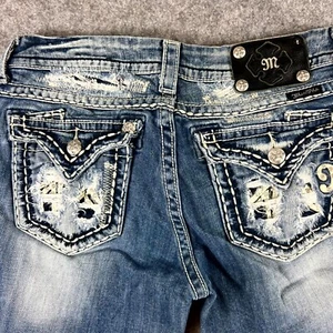 Pantalones de mezclilla Miss Me para mujer talla 28 azul tiro bajo capri solapa bolsillos elásticos cremallera - Imagen 1 de 11