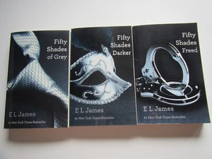 Fifty Shades of Grey/Darker/Freed set of 3 Trade Paperbacks Vintage Books - Picture 1 of 10