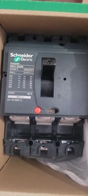 Schneider Electric Compact NSX 250N senza unità di viaggio, LV431406 LV431406AA