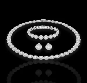 Swarovski Ispirato Angelico Set 3 Pezzi Collana Bracciale Orecchini Rodio Venditore UK - Foto 1 di 7