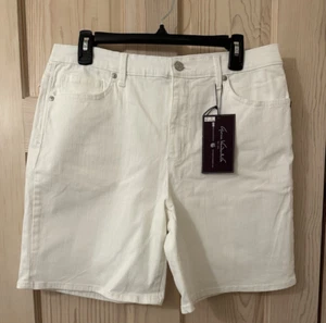 GLORIA VANDERBILT Jeansshorts Gr. 10 weiß Relaxed Leg Allround Schlankmacher Effekt - Bild 1 von 20