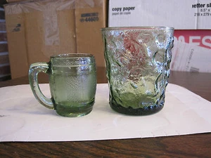 VINTAGE SMALL GREEN DRINKING GLASS AND GREEN SHOT GLASS - Imagen 1 de 8