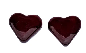Gemas de guijarros de vidrio en forma de corazón rojo fondos planos 1 1/8 x 3/8 pulgadas lote de 2 - Imagen 1 de 4