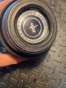 1967 ford mustang Black steering wheel horn ring center pad 67 - Foto 1 di 8