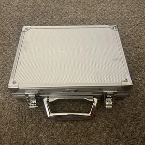 Intro Silver Game Boy SP Video Game Case - Picture 1 of 5