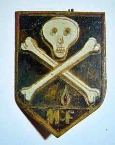 Very Rare - BEERCAN LAPEL BADGE - Mike Force - Jolly Roger - Vietnam War - C.506 - Picture 1 of 5