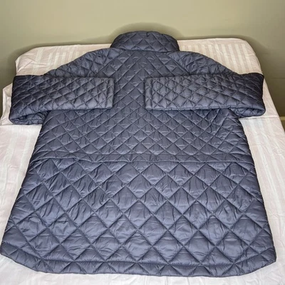¡BONITO! Chaqueta acolchada gris Athleta XL Whisper sin plumas acolchada Foto 1 de 4