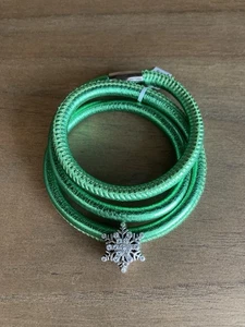 Brighton Woodstock dreifaches Lederarmband 23 Zoll metallisch grün mit Kristallanhänger - Bild 1 von 3