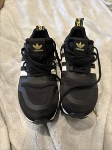 Autentiche scarpe da donna ADIDAS MULTIX nere/bianche a righe stampa animalier 8,5 - Foto 1 di 6