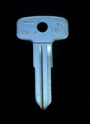 X112 YM56 YAMAHA Motocicleta LLAVE EN BLANCO 1976-1979 1 de 12 poss. Ver código en gráfico Foto 1 de 4