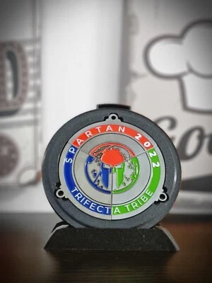 Stand Supporto Dock Holder Medaglia Medal Trifecta Spartan Race - Imagen 1 de 3