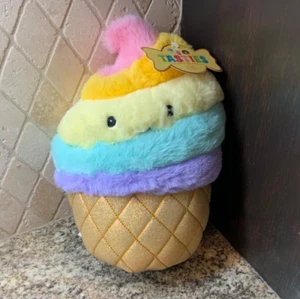 🍦🍭NUOVO CON ETICHETTE ~ 9” FAO Schwarz TASTIES Sweet Friends Ice Cream Cone Peluche Imbottito HTF! - Foto 1 di 4