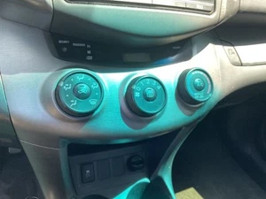 Heater Climate Temperature Control Manual 4 Cylinder Fits 12 RAV4 4771673 - Picture 1 of 1