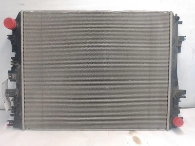 Радиатор от 2015 Dodge Ram 1500 3,0 л AT 12438126 - Изображение 1 из 4