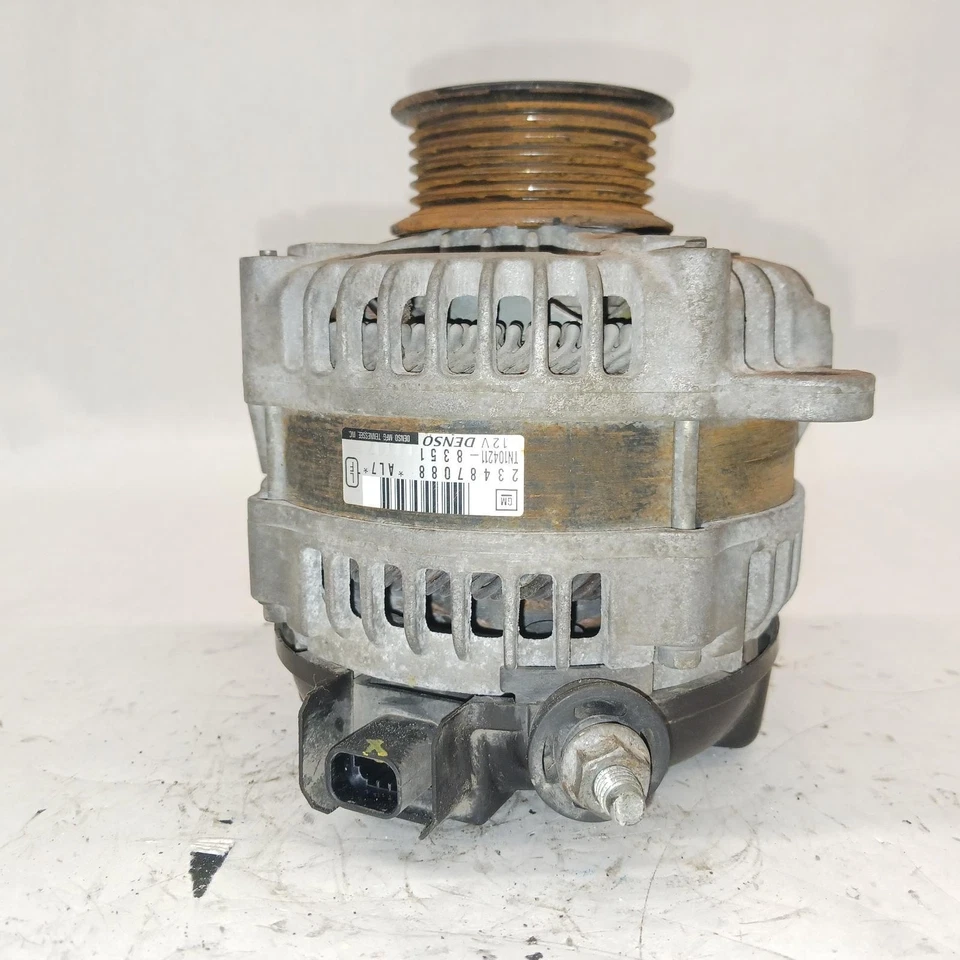 Alternador '15-'16 Chevrolet Silverado 2500 6,0 L 150 amp OEM ¡1 año como nuevo! Foto 1 de 4