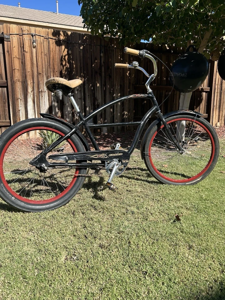 The Hotster Electre Cruiser Bike Bicycle Stream Ride Serious Flame Red Vintage - Image 1 of 4