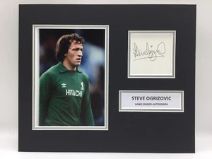 RARE Steve Ogrizovic Liverpool Signed Photo Display + COA AUTOGRAPH LFC - Picture 1 of 3