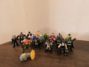 Fisher price IMAGINEXT Figure Lot Of 18 Super Heros DC Batman - Picture 1 of 3