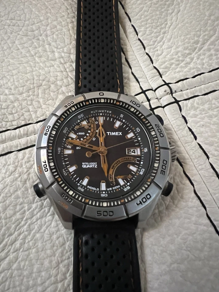 Timex Intelligent 1854 T2N72 Chronograph Quartz Altimetro Pilot Men’s Watch - Immagine 1 di 4